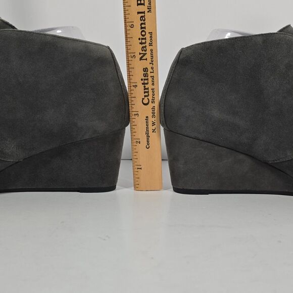 Vionic Becca Suede Ankle Bootie Women's Size 8 Gray Lace Up Wedge - Picture 8 of 12